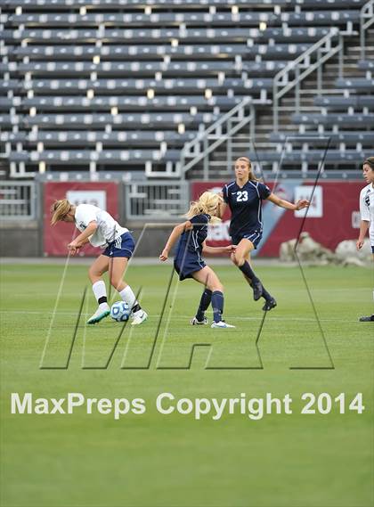 Thumbnail 2 in Columbine vs. Ralston Valley (CHSAA 5A Final) photogallery.