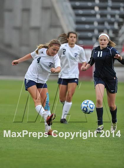 Thumbnail 1 in Columbine vs. Ralston Valley (CHSAA 5A Final) photogallery.