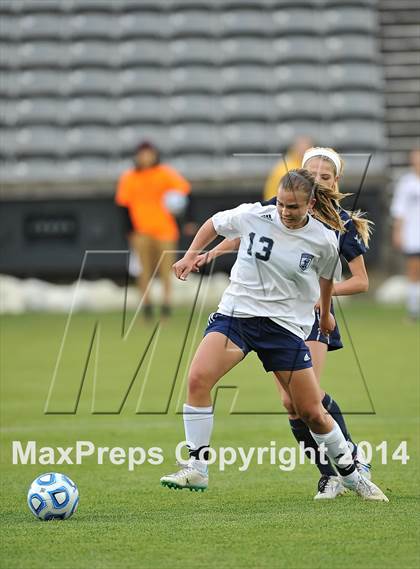 Thumbnail 3 in Columbine vs. Ralston Valley (CHSAA 5A Final) photogallery.