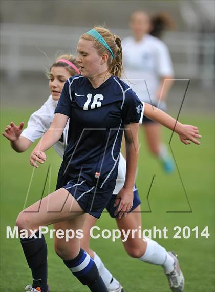 Thumbnail 2 in Columbine vs. Ralston Valley (CHSAA 5A Final) photogallery.
