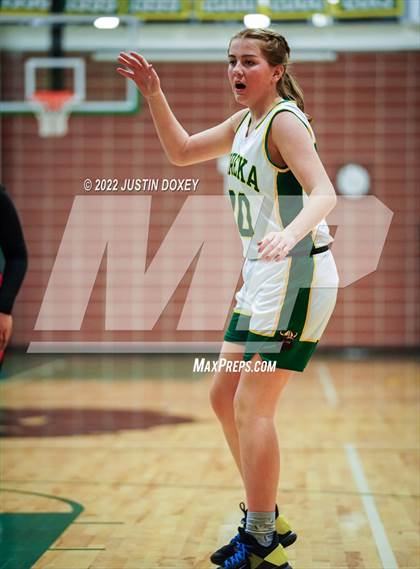 Thumbnail 3 in Carlin @ Eureka photogallery.