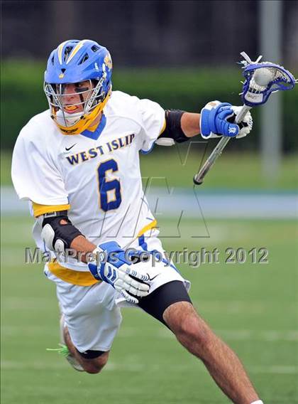 Thumbnail 3 in West Islip vs Niskayuna (NYSPHSAA Class A Semifinal) photogallery.