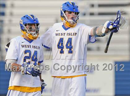 Thumbnail 2 in West Islip vs Niskayuna (NYSPHSAA Class A Semifinal) photogallery.