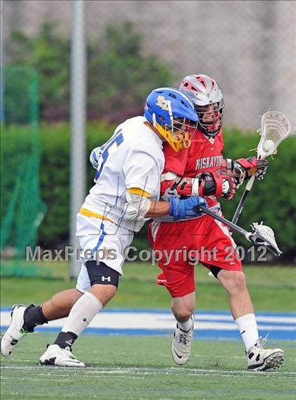 Thumbnail 1 in West Islip vs Niskayuna (NYSPHSAA Class A Semifinal) photogallery.