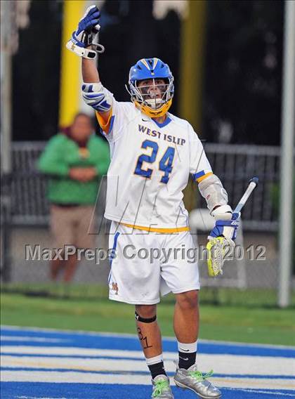 Thumbnail 1 in West Islip vs Niskayuna (NYSPHSAA Class A Semifinal) photogallery.