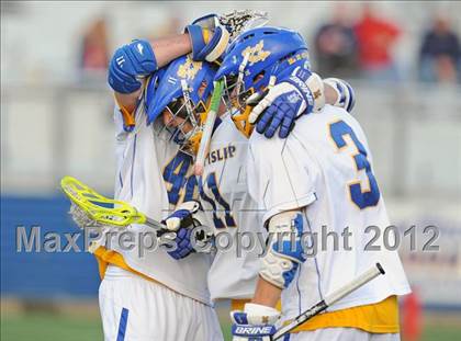 Thumbnail 3 in West Islip vs Niskayuna (NYSPHSAA Class A Semifinal) photogallery.
