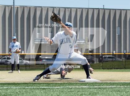 Thumbnail 2 in Valor Christian vs. Evergreen (CHSAA 4A State Final) photogallery.