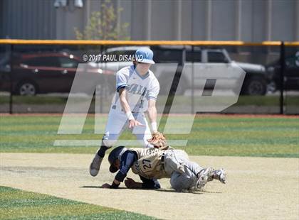 Thumbnail 1 in Valor Christian vs. Evergreen (CHSAA 4A State Final) photogallery.