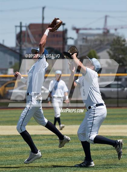 Thumbnail 2 in Valor Christian vs. Evergreen (CHSAA 4A State Final) photogallery.
