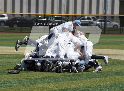 Thumbnail 1 in Valor Christian vs. Evergreen (CHSAA 4A State Final) photogallery.