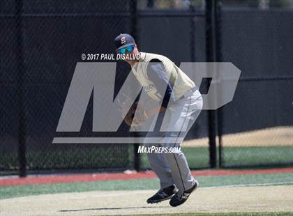 Thumbnail 2 in Valor Christian vs. Evergreen (CHSAA 4A State Final) photogallery.