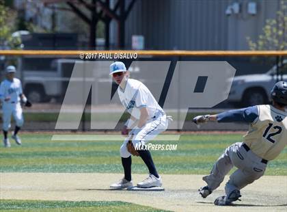 Thumbnail 3 in Valor Christian vs. Evergreen (CHSAA 4A State Final) photogallery.