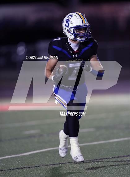 Thumbnail 2 in Carter vs. Sulphur Springs (UIL Football 4A Division 1 Region 2 Bi-District) photogallery.