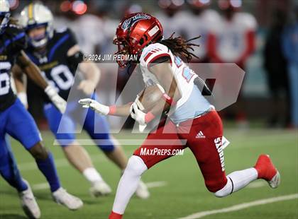 Thumbnail 2 in Carter vs. Sulphur Springs (UIL Football 4A Division 1 Region 2 Bi-District) photogallery.
