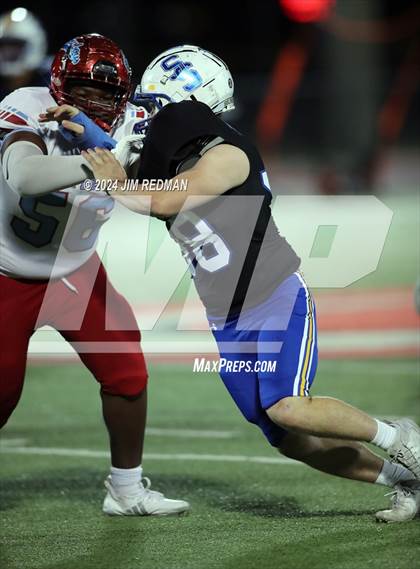 Thumbnail 3 in Carter vs. Sulphur Springs (UIL Football 4A Division 1 Region 2 Bi-District) photogallery.