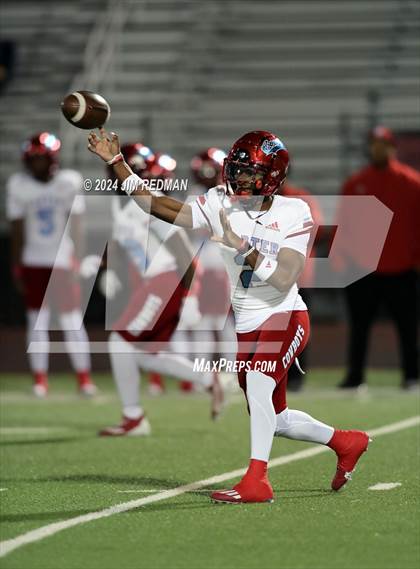 Thumbnail 1 in Carter vs. Sulphur Springs (UIL Football 4A Division 1 Region 2 Bi-District) photogallery.