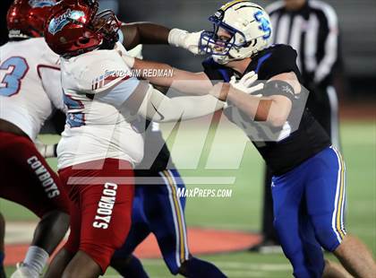 Thumbnail 3 in Carter vs. Sulphur Springs (UIL Football 4A Division 1 Region 2 Bi-District) photogallery.
