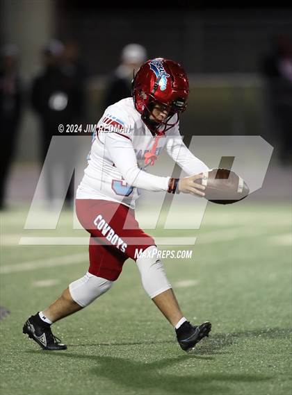 Thumbnail 1 in Carter vs. Sulphur Springs (UIL Football 4A Division 1 Region 2 Bi-District) photogallery.