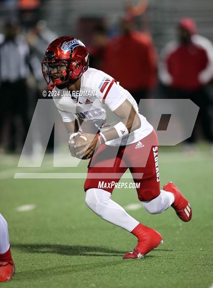 Thumbnail 2 in Carter vs. Sulphur Springs (UIL Football 4A Division 1 Region 2 Bi-District) photogallery.