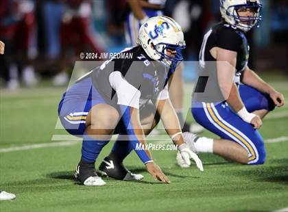 Thumbnail 3 in Carter vs. Sulphur Springs (UIL Football 4A Division 1 Region 2 Bi-District) photogallery.