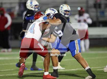 Thumbnail 1 in Carter vs. Sulphur Springs (UIL Football 4A Division 1 Region 2 Bi-District) photogallery.