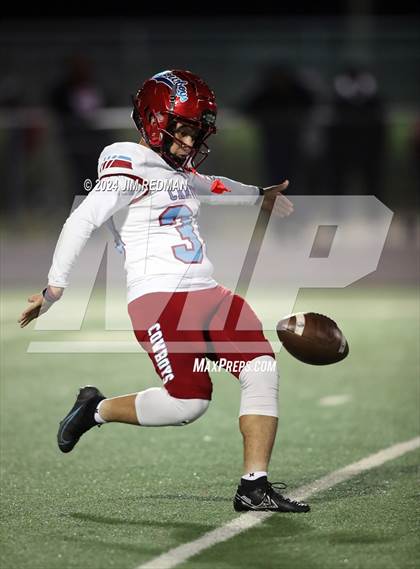 Thumbnail 2 in Carter vs. Sulphur Springs (UIL Football 4A Division 1 Region 2 Bi-District) photogallery.