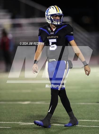 Thumbnail 3 in Carter vs. Sulphur Springs (UIL Football 4A Division 1 Region 2 Bi-District) photogallery.