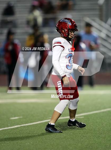 Thumbnail 1 in Carter vs. Sulphur Springs (UIL Football 4A Division 1 Region 2 Bi-District) photogallery.