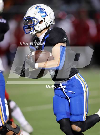 Thumbnail 2 in Carter vs. Sulphur Springs (UIL Football 4A Division 1 Region 2 Bi-District) photogallery.