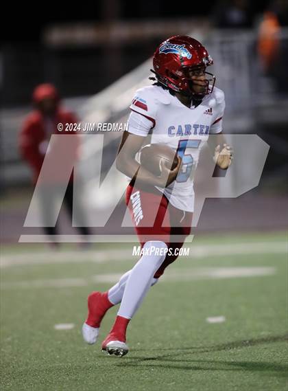 Thumbnail 1 in Carter vs. Sulphur Springs (UIL Football 4A Division 1 Region 2 Bi-District) photogallery.