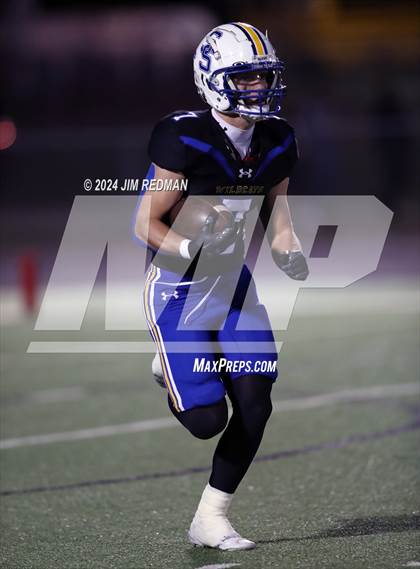 Thumbnail 1 in Carter vs. Sulphur Springs (UIL Football 4A Division 1 Region 2 Bi-District) photogallery.