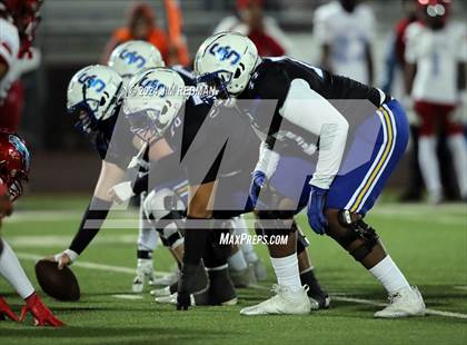 Thumbnail 2 in Carter vs. Sulphur Springs (UIL Football 4A Division 1 Region 2 Bi-District) photogallery.