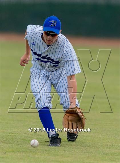 Thumbnail 3 in Bandera vs. Sinton (UIL 4A Area Playoffs) photogallery.