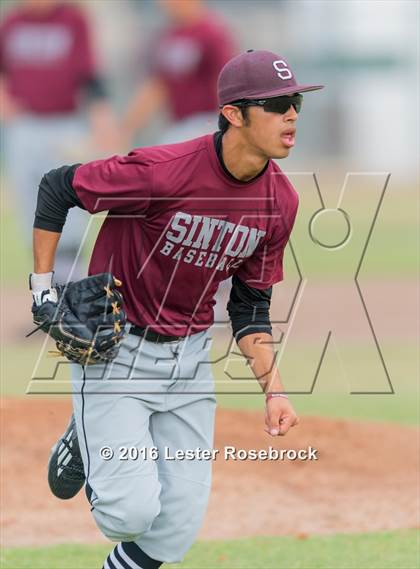 Thumbnail 1 in Bandera vs. Sinton (UIL 4A Area Playoffs) photogallery.