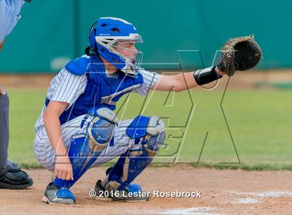Thumbnail 1 in Bandera vs. Sinton (UIL 4A Area Playoffs) photogallery.