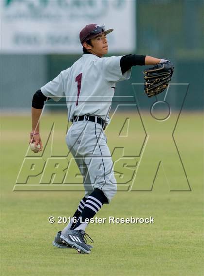 Thumbnail 3 in Bandera vs. Sinton (UIL 4A Area Playoffs) photogallery.