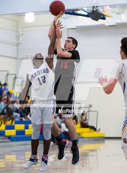 Thumbnail 1 in Santa Clara vs. Gunn (CIF CCS D2 Quarterfinal) photogallery.