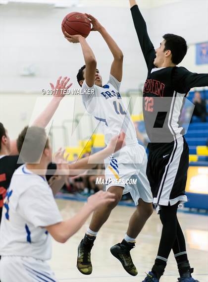 Thumbnail 2 in Santa Clara vs. Gunn (CIF CCS D2 Quarterfinal) photogallery.