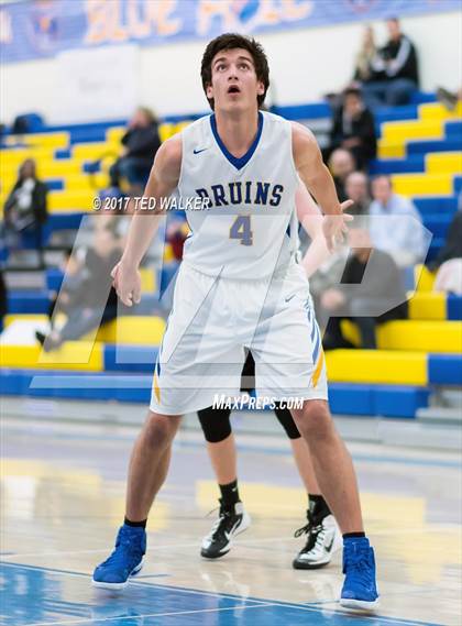 Thumbnail 3 in Santa Clara vs. Gunn (CIF CCS D2 Quarterfinal) photogallery.