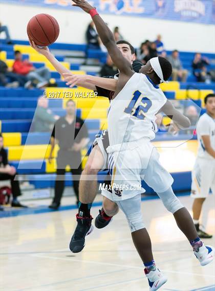 Thumbnail 3 in Santa Clara vs. Gunn (CIF CCS D2 Quarterfinal) photogallery.