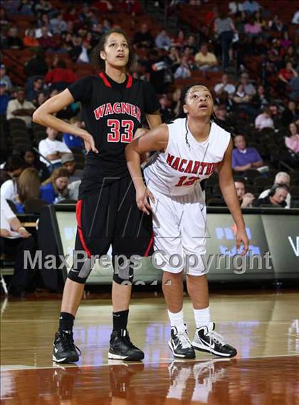 Thumbnail 3 in MacArthur vs. Wagner (UIL 5A Semifinal) photogallery.
