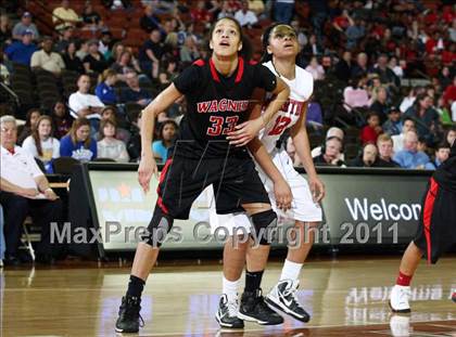 Thumbnail 2 in MacArthur vs. Wagner (UIL 5A Semifinal) photogallery.
