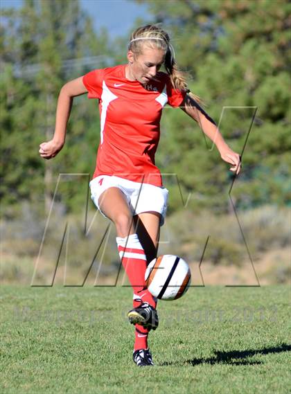 Thumbnail 1 in Lowry @ Truckee photogallery.