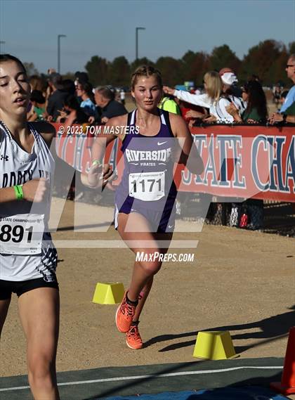 Thumbnail 1 in NCHSAA 4A Championship photogallery.