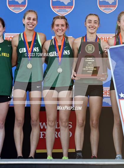Thumbnail 1 in NCHSAA 4A Championship photogallery.