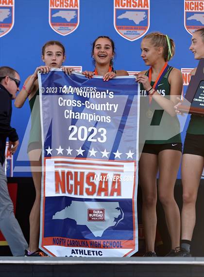 Thumbnail 3 in NCHSAA 4A Championship photogallery.