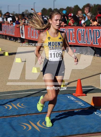 Thumbnail 3 in NCHSAA 4A Championship photogallery.