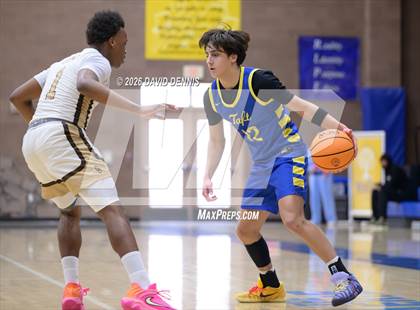 Thumbnail 3 in Taft vs. Del Oro (BCHS MLK Showcase) photogallery.