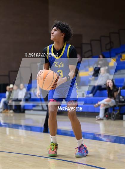 Thumbnail 1 in Taft vs. Del Oro (BCHS MLK Showcase) photogallery.