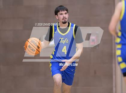 Thumbnail 3 in Taft vs. Del Oro (BCHS MLK Showcase) photogallery.